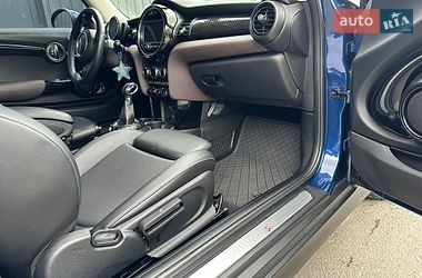 Хэтчбек MINI Cooper 2016 в Львове