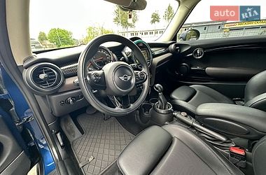 Хэтчбек MINI Cooper 2016 в Львове