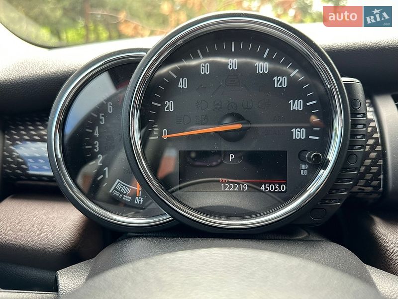 Хэтчбек MINI Cooper 2016 в Львове
