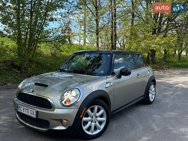 Хэтчбек MINI Cooper 2007 в Рава-Русской