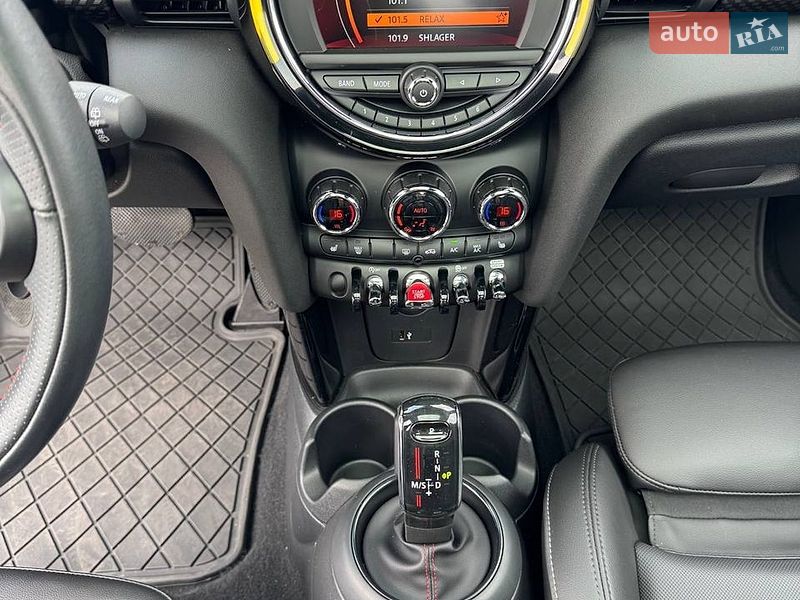 Хетчбек MINI Cooper 2020 в Києві фото 10 Хетчбек MINI Cooper 2020 в Києві