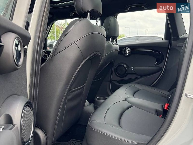 Хетчбек MINI Cooper 2020 в Києві фото 14 Хетчбек MINI Cooper 2020 в Києві