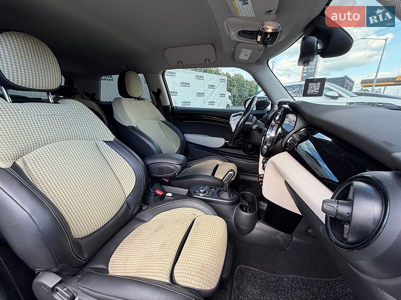 Хэтчбек MINI Cooper 2021 в Луцке фото 12 Хэтчбек MINI Cooper 2021 в Луцке