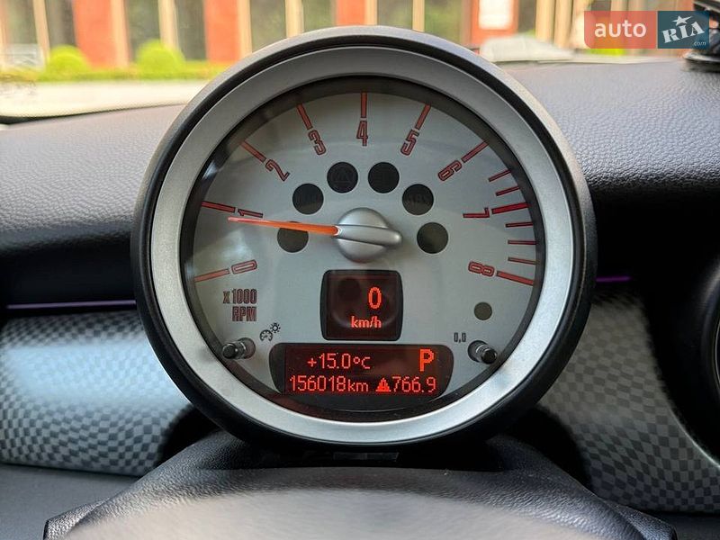 Хэтчбек MINI Cooper 2010 в Ирпене