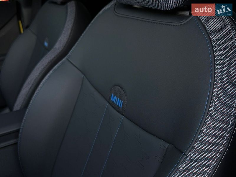 Хетчбек MINI Cooper 2024 в Києві