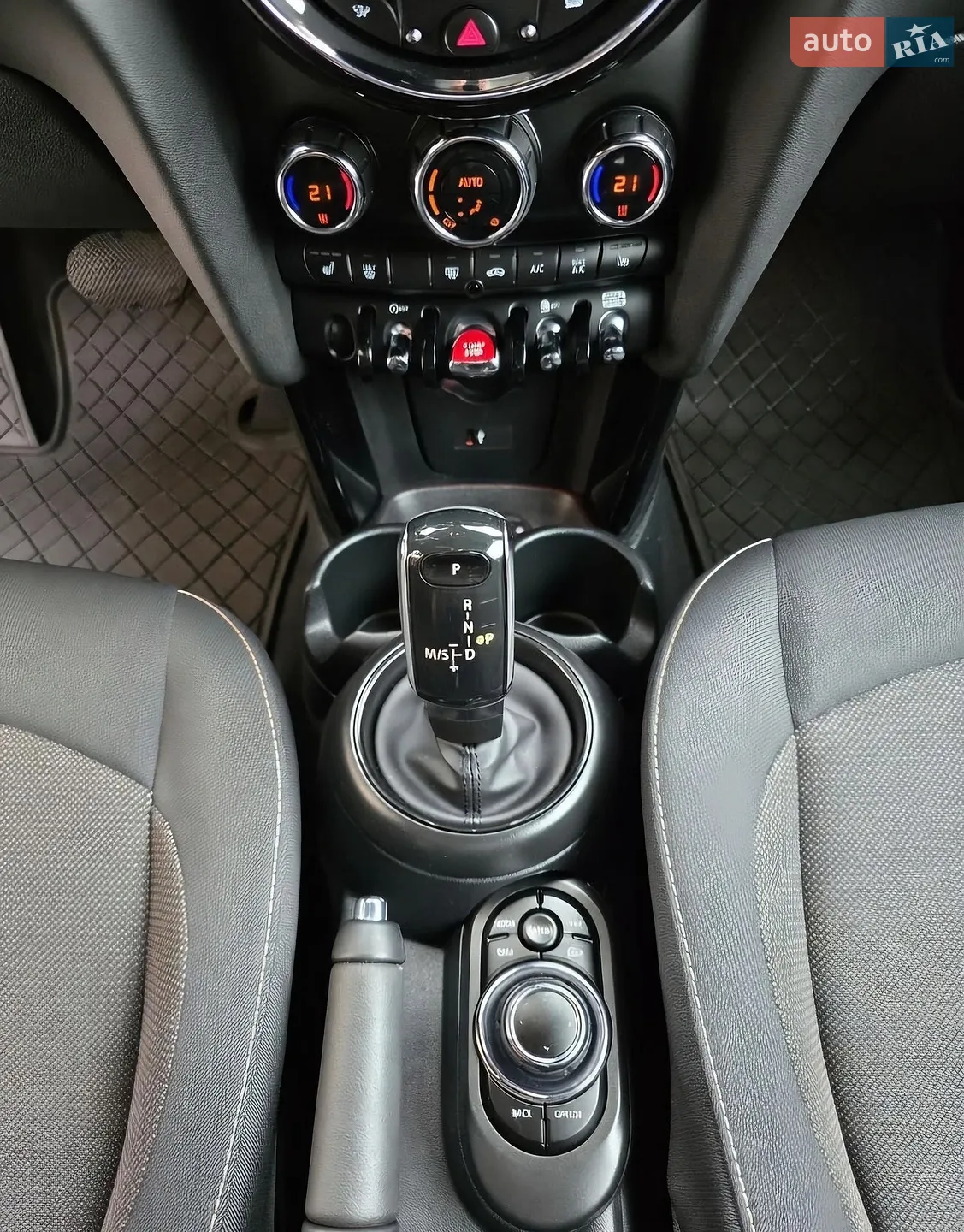 2023 MINI Cooper - мініатюра 29