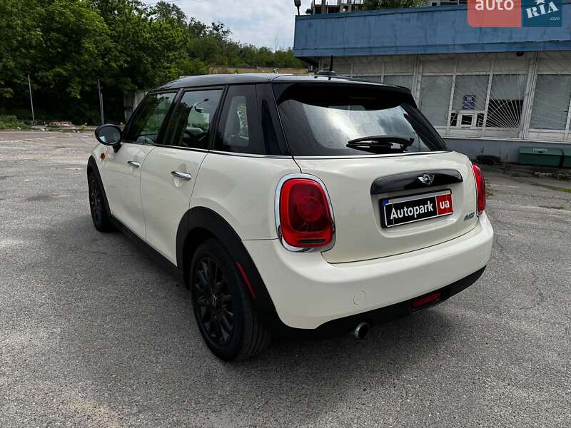 Хетчбек MINI Cooper 2016 в Києві
