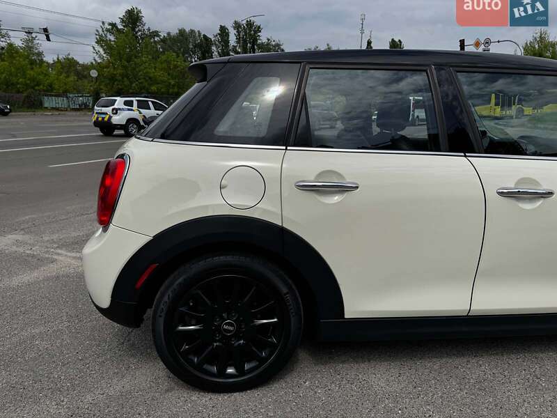 Хетчбек MINI Cooper 2016 в Києві