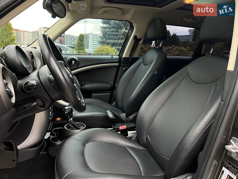 Хэтчбек MINI Cooper 2012 в Львове