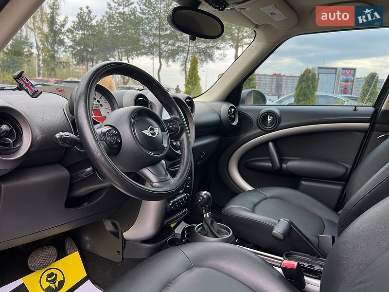 Хэтчбек MINI Cooper 2012 в Львове