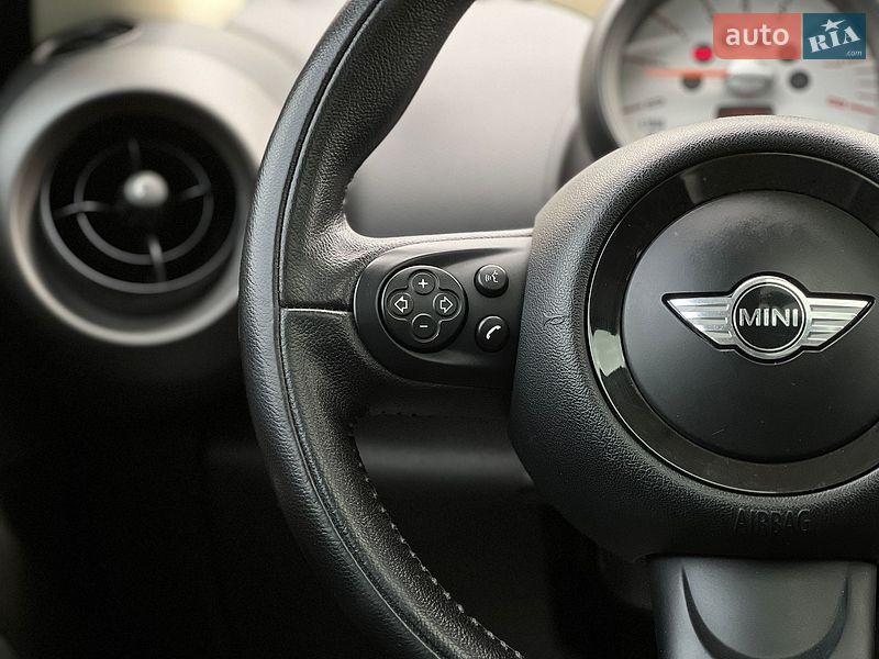 Хэтчбек MINI Cooper 2012 в Львове