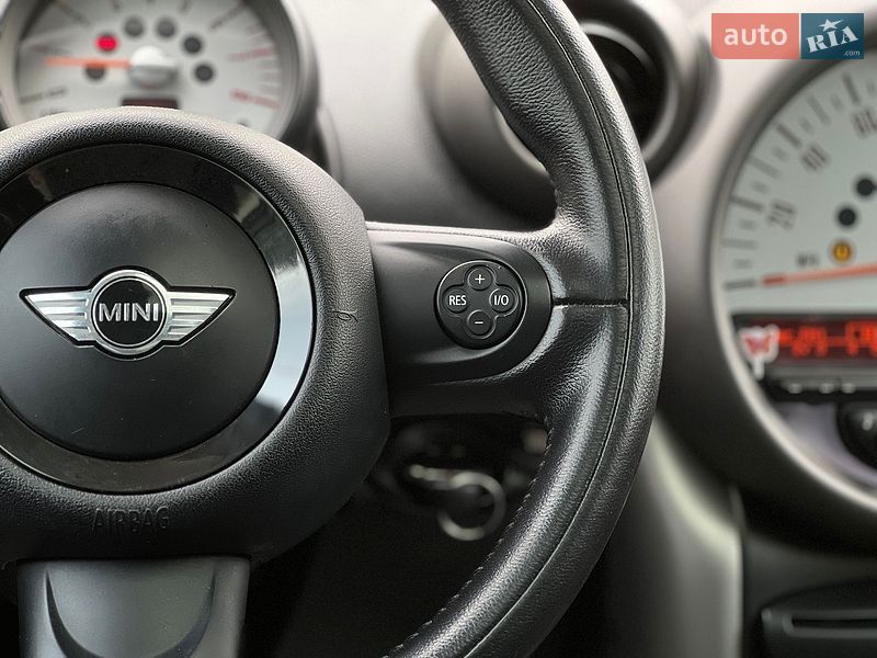 Хэтчбек MINI Cooper 2012 в Львове