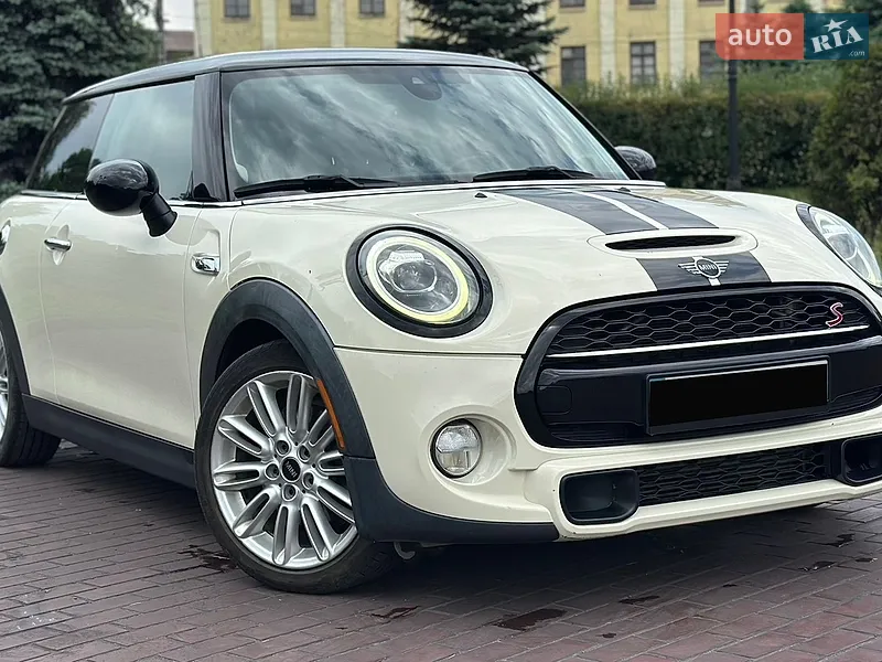 MINI Cooper 2018 VIN WMWXP7C58K2A51652 фото оголошення 6 з 91