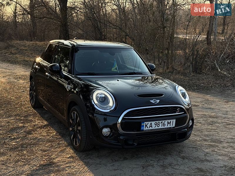Хэтчбек MINI Cooper 2017 в Киеве