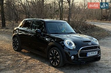 Хэтчбек MINI Cooper 2017 в Киеве фото 2 Хэтчбек MINI Cooper 2017 в Киеве