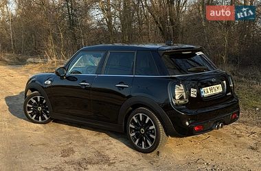 Хэтчбек MINI Cooper 2017 в Киеве