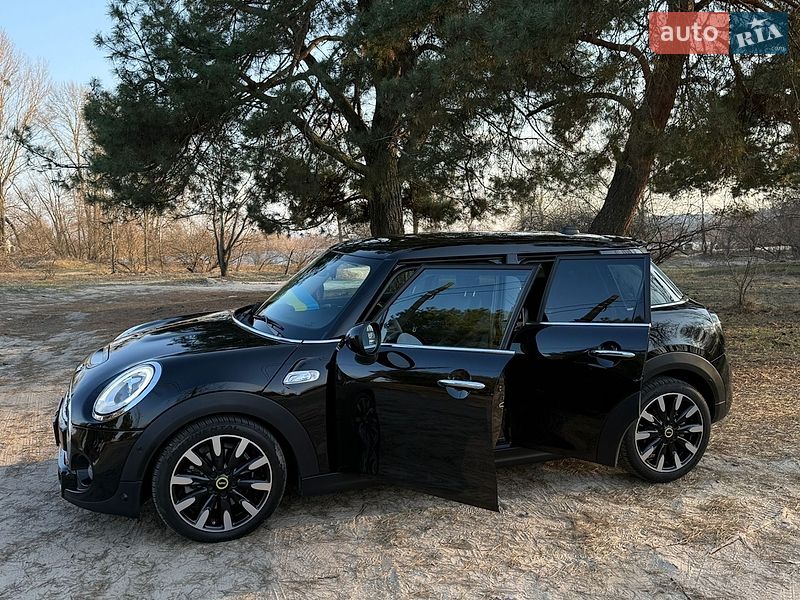 Хэтчбек MINI Cooper 2017 в Киеве фото 9 Хэтчбек MINI Cooper 2017 в Киеве