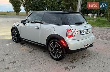 Хэтчбек MINI Cooper 2011 в Киеве