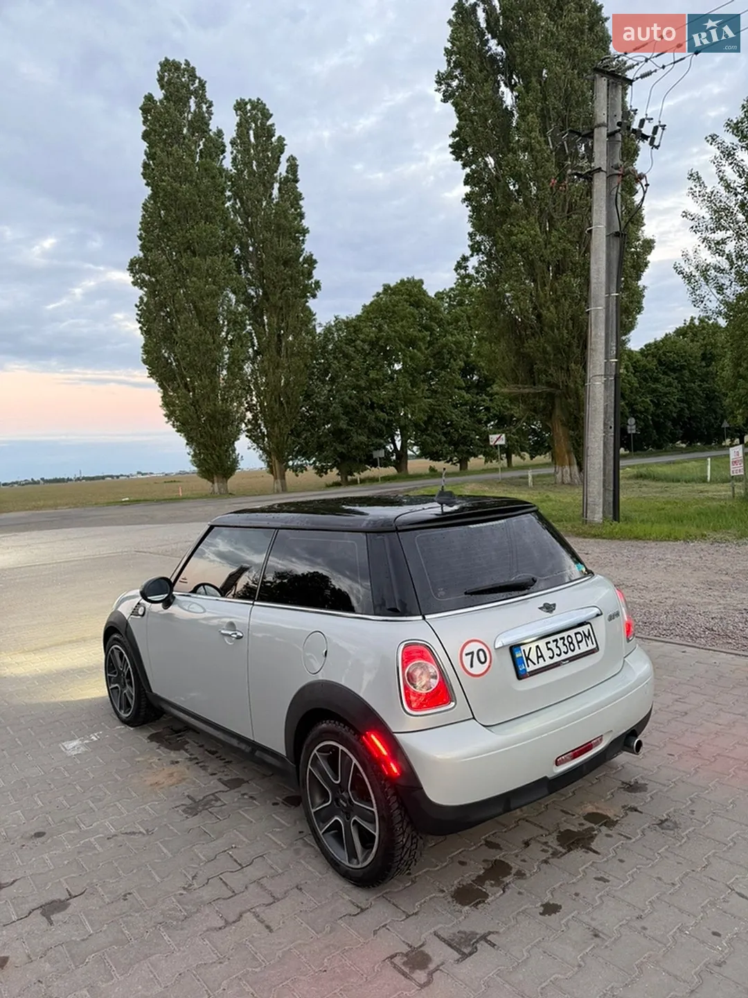 2011 MINI Cooper - мініатюра 23