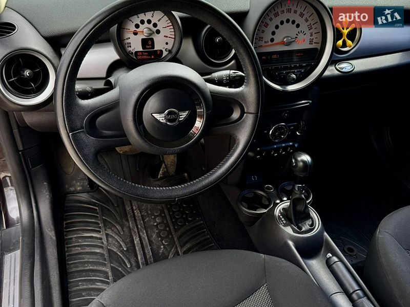 Хетчбек MINI Cooper 2013 в Києві фото 18 Хетчбек MINI Cooper 2013 в Києві