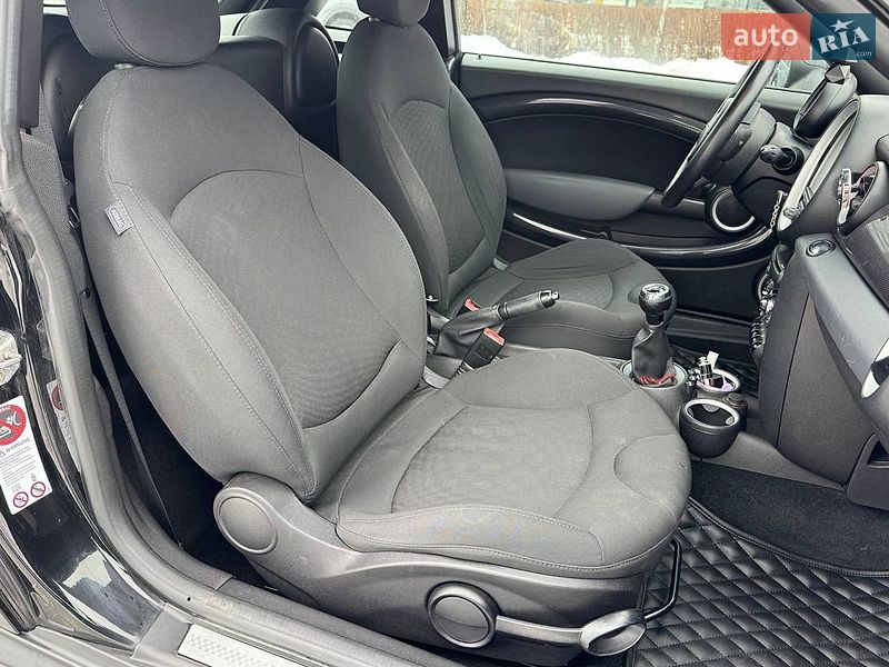 Хэтчбек MINI Cooper 2011 в Киеве