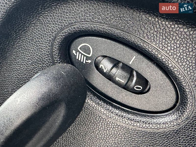 Хэтчбек MINI Cooper 2011 в Киеве