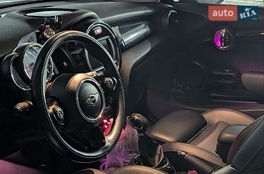 Хэтчбек MINI Cooper 2016 в Киеве