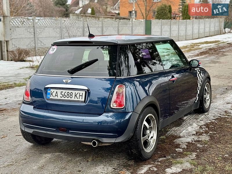 Хэтчбек MINI Cooper 2006 в Киеве