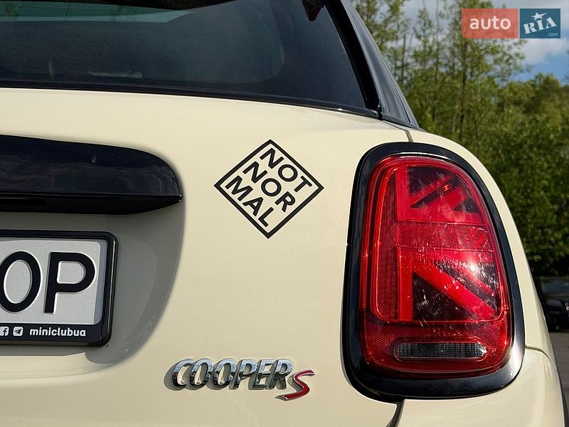 Хетчбек MINI Cooper 2015 в Києві