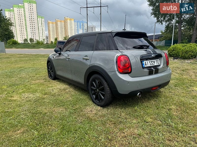 Хэтчбек MINI Cooper 2016 в Броварах