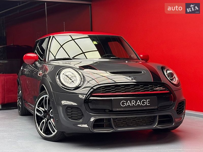 Хэтчбек MINI Cooper 2019 в Киеве