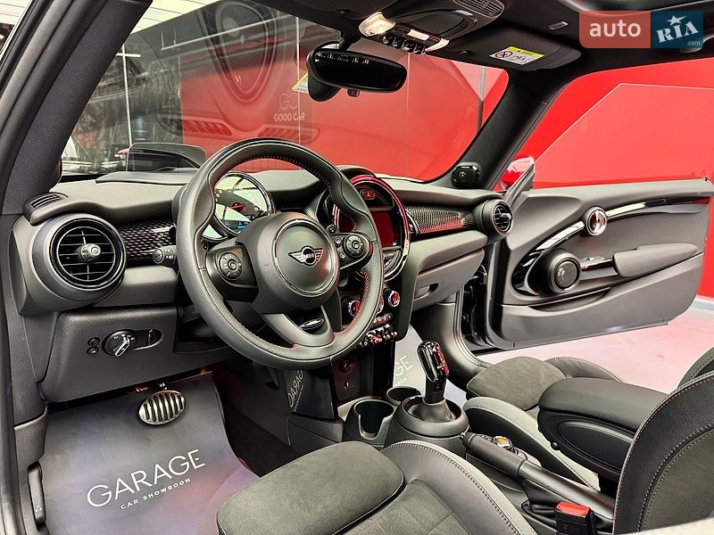 Хэтчбек MINI Cooper 2019 в Киеве
