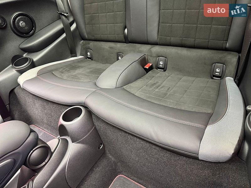 Хэтчбек MINI Cooper 2019 в Киеве