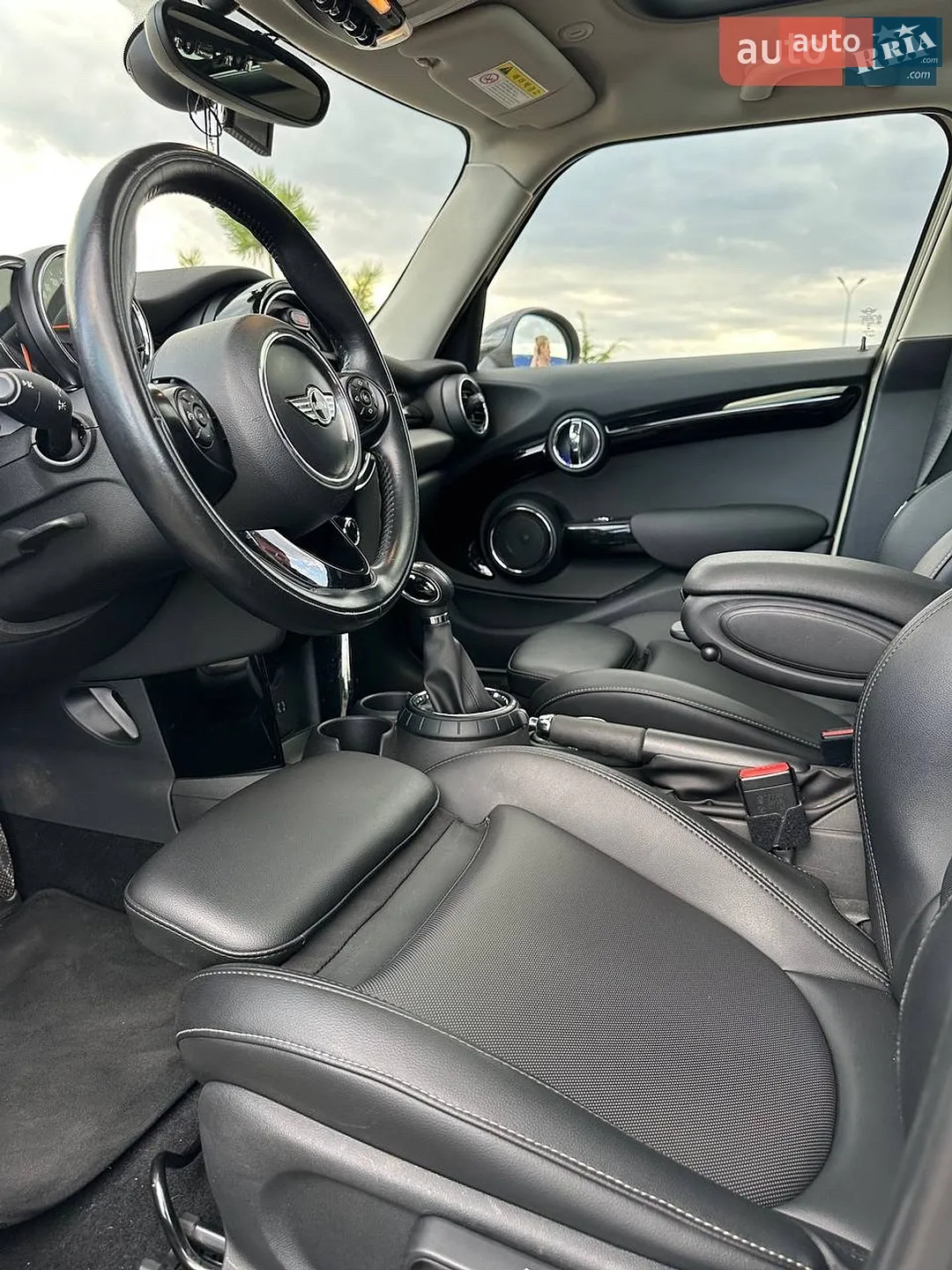 2015 MINI Cooper - мініатюра 17
