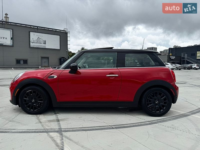 Хетчбек MINI Cooper 2018 в Києві