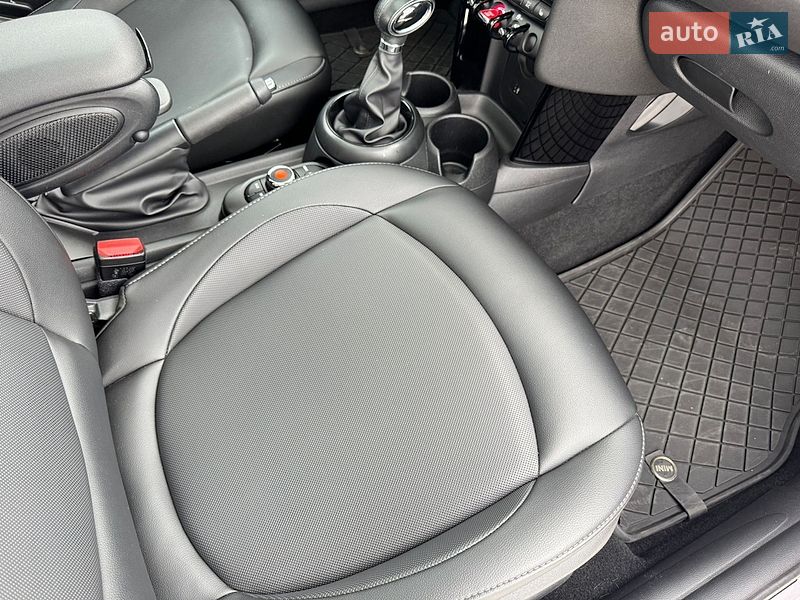 Хетчбек MINI Cooper 2018 в Києві