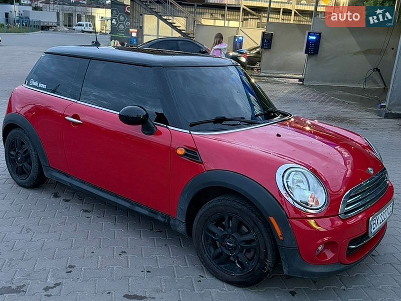 Хэтчбек MINI Cooper 2011 в Хмельницком