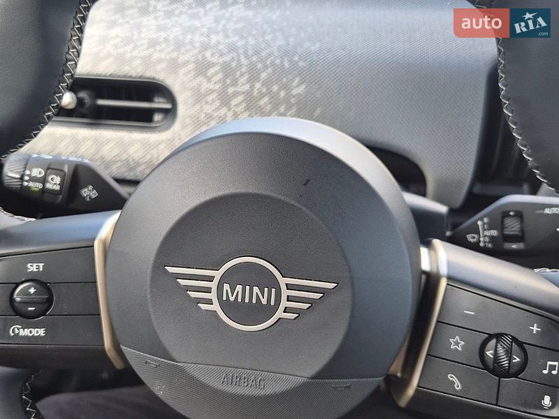 Хэтчбек MINI Cooper 2024 в Киеве