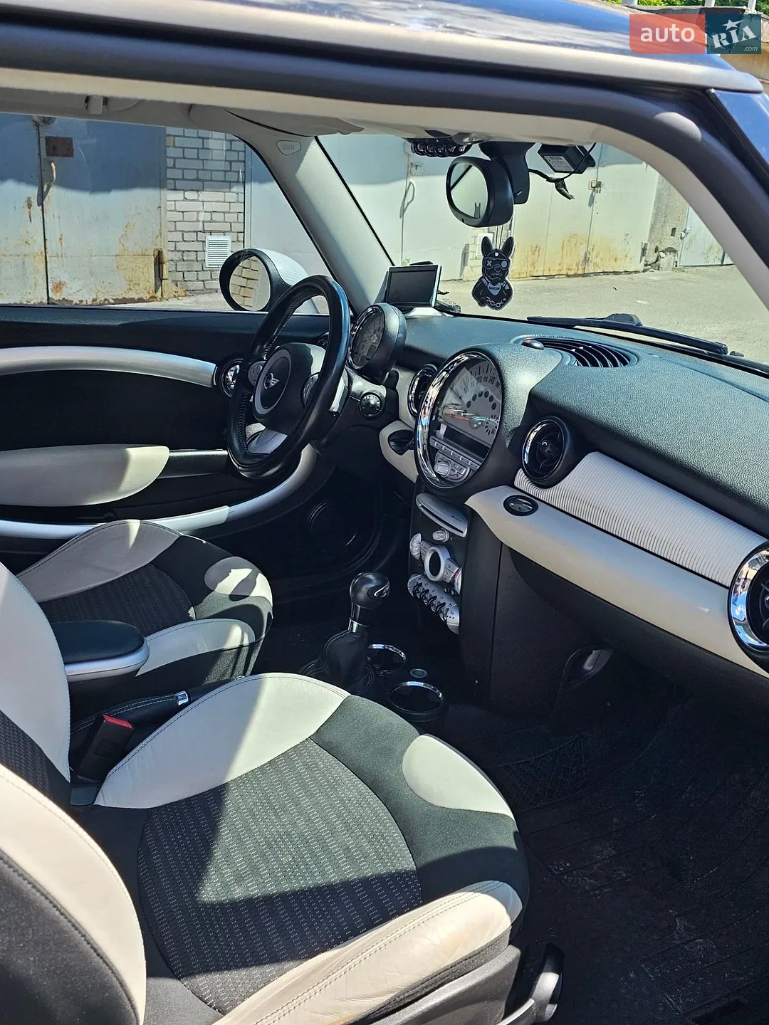 2010 MINI Cooper - мініатюра 15