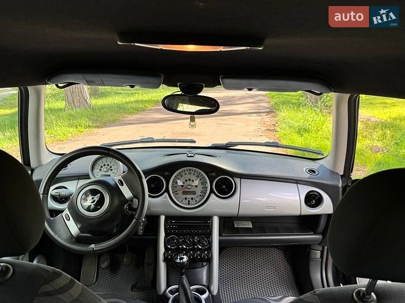 Хетчбек MINI Cooper 2001 в Корюківці