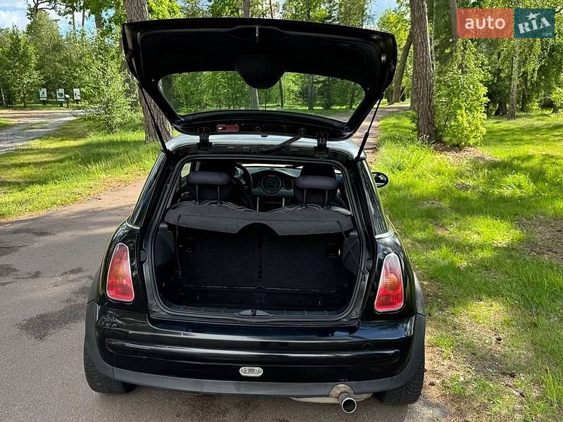 Хетчбек MINI Cooper 2001 в Корюківці