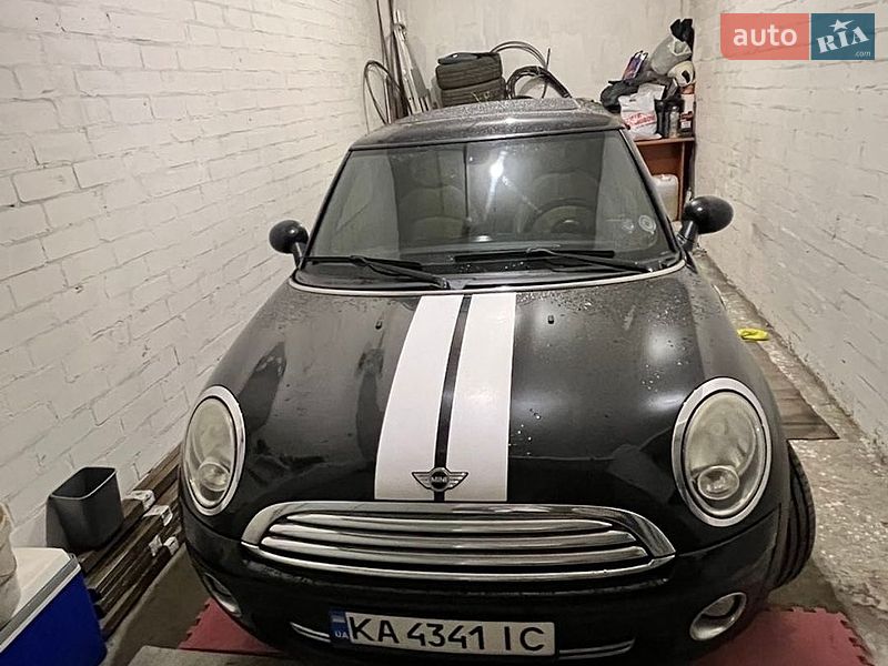 Хетчбек MINI Cooper 2009 в Києві