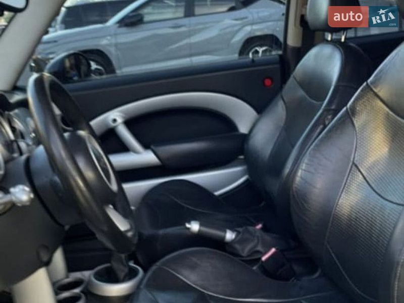Хэтчбек MINI Cooper 2004 в Одессе