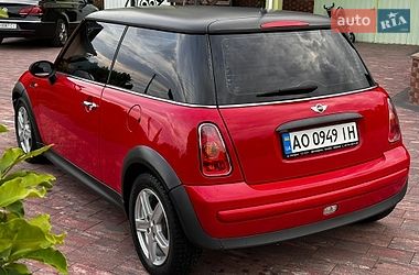 Хетчбек MINI Cooper 2004 в Ужгороді