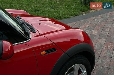 Хетчбек MINI Cooper 2004 в Ужгороді