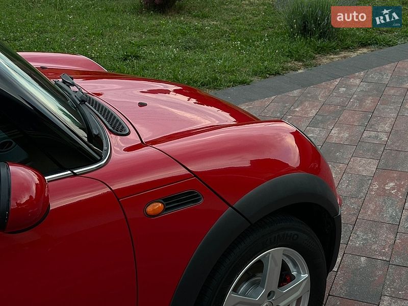 Хетчбек MINI Cooper 2004 в Ужгороді