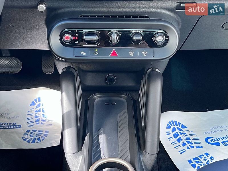 Хэтчбек MINI Cooper 2024 в Львове