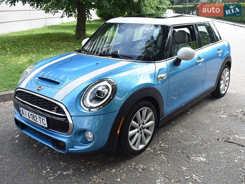 Хэтчбек MINI Cooper 2018 в Киеве