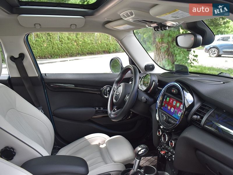 Хэтчбек MINI Cooper 2018 в Киеве фото 10 Хэтчбек MINI Cooper 2018 в Киеве