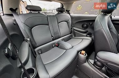 Хетчбек MINI Cooper 2017 в Києві
